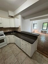 59 Old Mamaroneck Rd in White Plains, NY - Building Photo - Building Photo