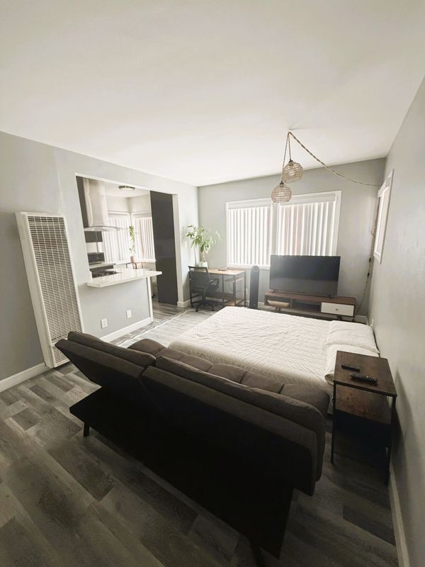 5007 E Ocean Blvd in Long Beach, CA - Building Photo - Building Photo