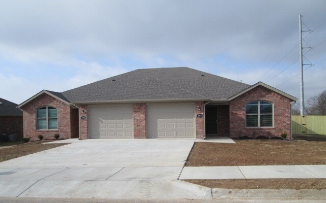 property at 102 Foxglove St