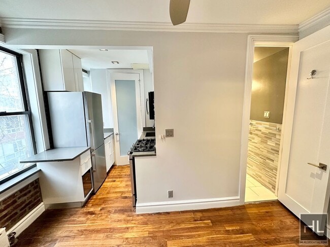 East 13th Street, Unit 3A