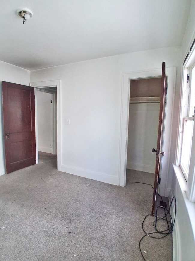 4772 E 90th St in Garfield Heights, OH - Foto de edificio - Building Photo