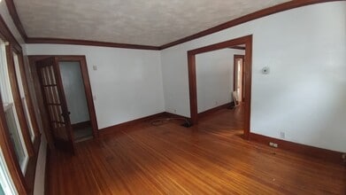 72-74-74 Kron St in Rochester, NY - Building Photo - Building Photo