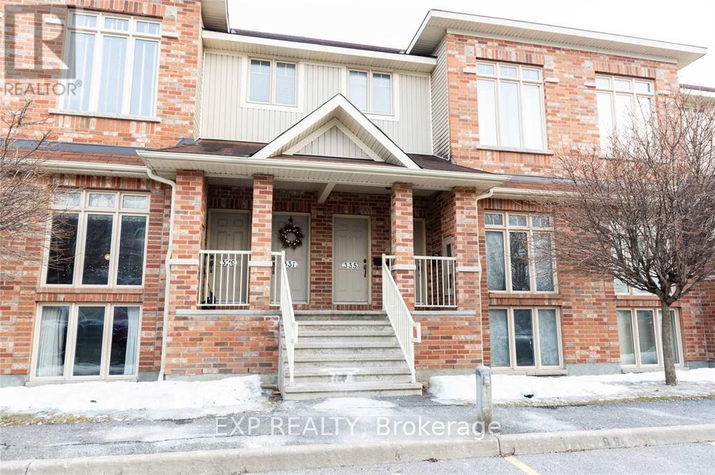 331 Elite Private in Ottawa, ON - Building Photo