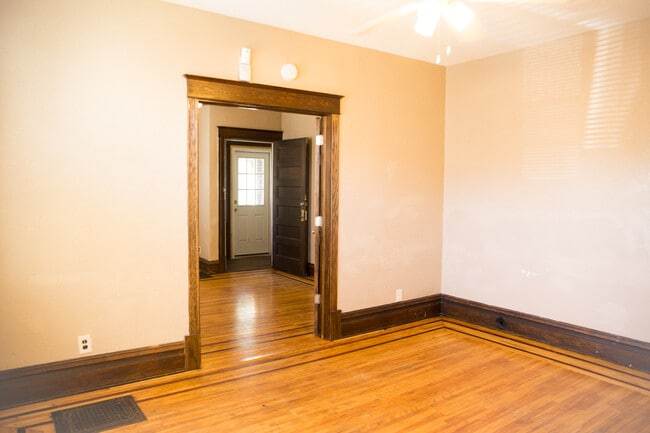 620 11th Ave SE in Minneapolis, MN - Building Photo - Building Photo