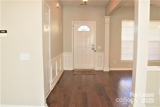 11419 Grove Point Rd in Charlotte, NC - Building Photo - Building Photo