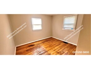 2301 N Moreland Ave in Indianapolis, IN - Building Photo - Building Photo