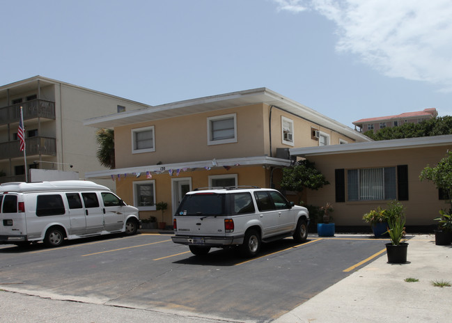 130 4th Ave S in Jacksonville Beach, FL - Building Photo - Building Photo