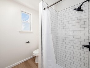 49 S Liberty St in Delaware, OH - Building Photo - Building Photo