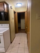 5169 Princeton Glendale Rd in Liberty Township, OH - Foto de edificio - Building Photo