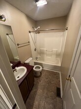 106 Stone Henge Ln in Jacksboro, TN - Building Photo - Building Photo