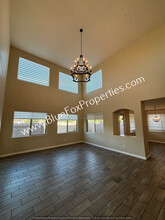 8545 N Gaetano Loop in Tucson, AZ - Building Photo - Building Photo