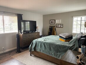 3045 Corte Trabuco in Carlsbad, CA - Building Photo - Building Photo