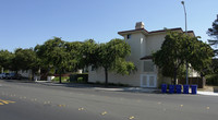 Casa Adobe in San Pablo, CA - Foto de edificio - Building Photo