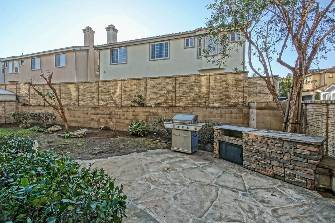 721 High Ln in Redondo Beach, CA - Building Photo