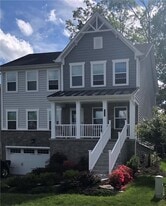 112 Hamilton Dr in Wexford, PA - Building Photo
