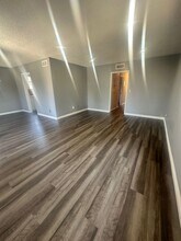 1260 E 4th St in Long Beach, CA - Building Photo - Building Photo