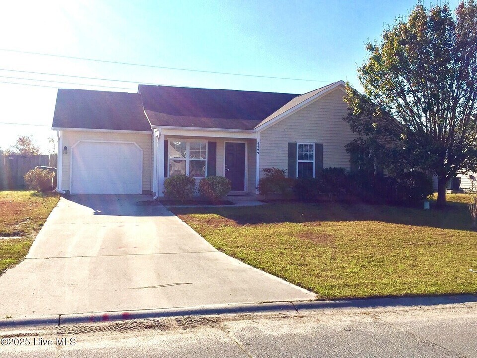 9499 Huckabee Dr NE in Leland, NC - Building Photo