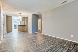 607 Thrush Ave, Unit B in Austin, TX - Building Photo - Building Photo