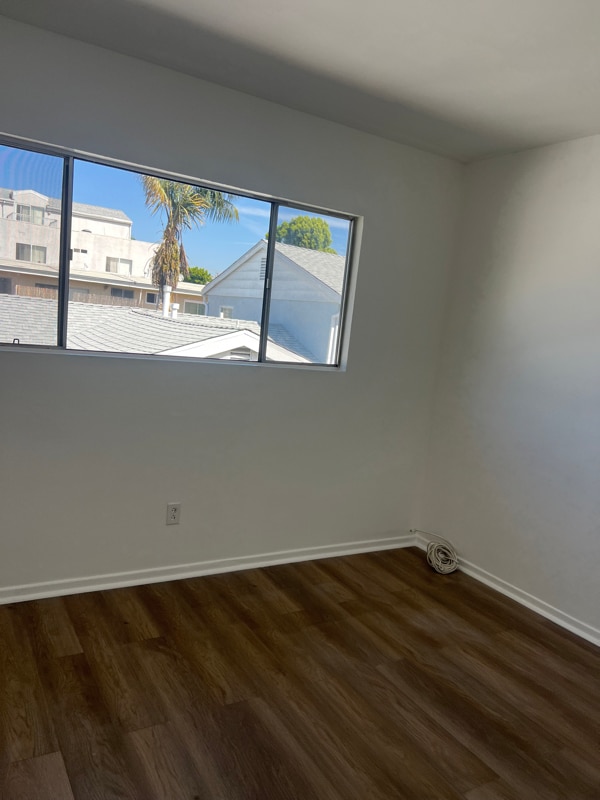 3568 Vinton Ave, Unit 202 in Los Angeles, CA - Foto de edificio - Building Photo