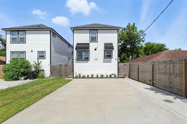 property at 4112 Majestic St
