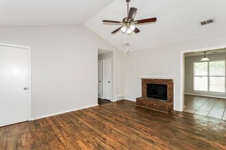 6325 Kensington Rd in Horn Lake, MS - Building Photo - Building Photo