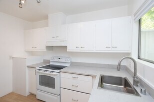 6315 Primrose Ave in Los Angeles, CA - Building Photo