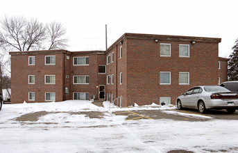 Riverview Apartments II in Delano, MN - Building Photo - Building Photo