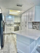 4955 Pepper Cir in Naples, FL - Building Photo - Building Photo