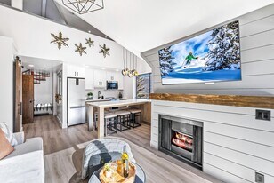 1385 Lowell Ave, Unit #310 in Park City, UT - Building Photo