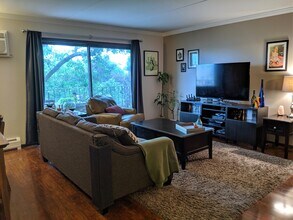 7320 Dixon St in Forest Park, IL - Building Photo - Building Photo