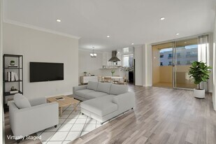 Palm Beverly Apartments in Beverly Hills, CA - Building Photo