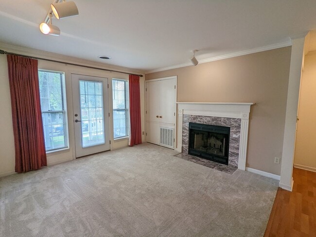 921 Harbor House Dr in Madison, WI - Building Photo - Building Photo