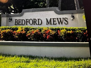 2551 Bedford Mews Dr in Wellington, FL - Building Photo - Building Photo