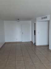 18100 Atlantic Blvd in Sunny Isles Beach, FL - Building Photo - Building Photo