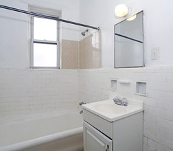 324,339 and 431 Broadway in Paterson, NJ - Building Photo - Interior Photo