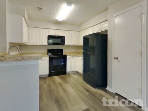 2442 Antler Trail in Lewisville, TX - Building Photo - Building Photo