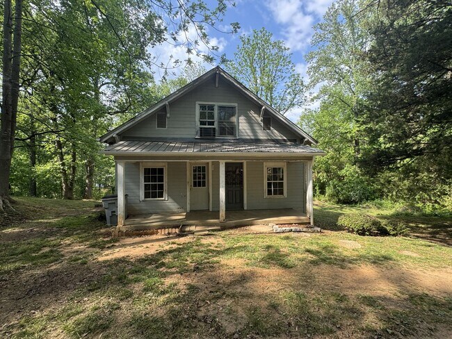 1410 Dillard Ln in Hudson, NC - Building Photo - Building Photo
