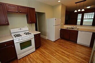 823 Hamline Ave N in St. Paul, MN - Building Photo - Building Photo