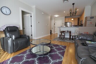 59 Walpole St, Unit 215 in Canton, MA - Building Photo - Building Photo