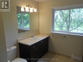 24 Kilpatrick Dr in Toronto, ON - Building Photo - Building Photo