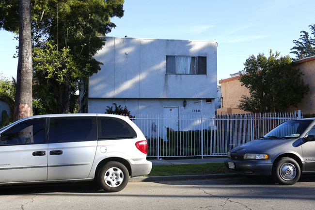 14805 Erwin St in Van Nuys, CA - Building Photo - Building Photo