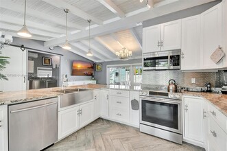 2531 Gulfstream Ln in Fort Lauderdale, FL - Building Photo - Building Photo