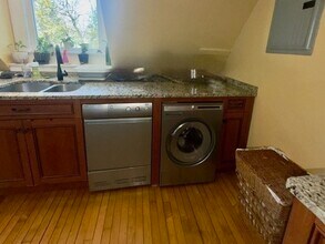 81 Church St in Newton, MA - Building Photo - Building Photo