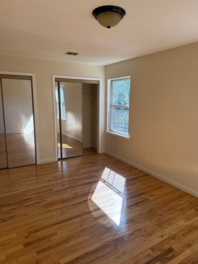 99 Bidwell Ave in Jersey City, NJ - Building Photo - Building Photo