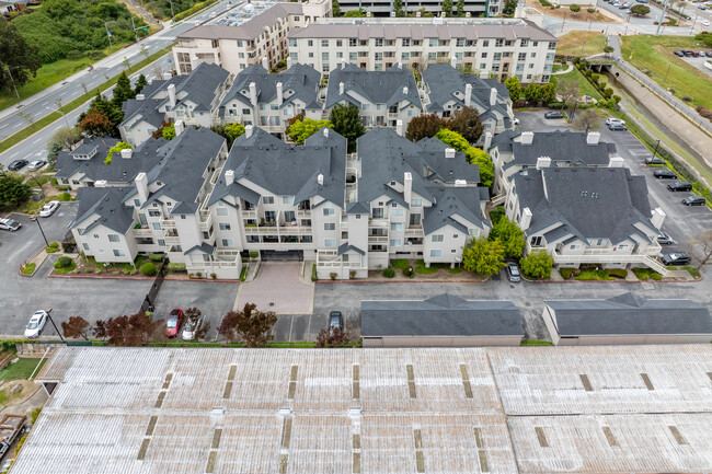 Camino Court in South San Francisco, CA - Building Photo - Building Photo