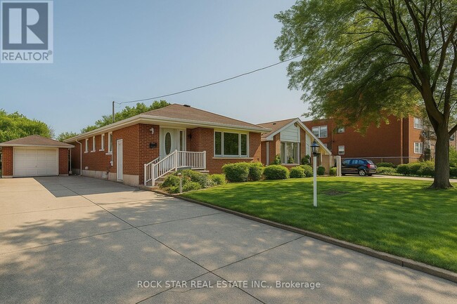 property at 967-967 Mohawk Rd E