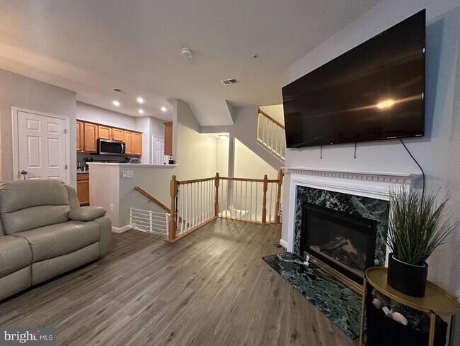 14417 Hampshire Hall Ct in Upper Marlboro, MD - Building Photo - Building Photo