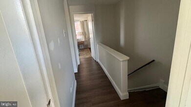 1554 N Lawrence St in Philadelphia, PA - Foto de edificio - Building Photo