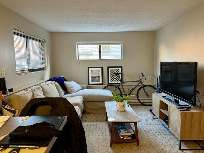 70 Lawrence St in New Haven, CT - Building Photo - Building Photo