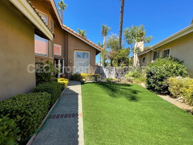 30364 Falcon Point Ct in Murrieta, CA - Building Photo - Building Photo